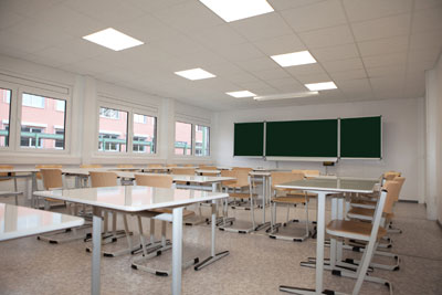 Die ELA-Klassenräume bieten eine helle und freundliche Lernatmosphäre.