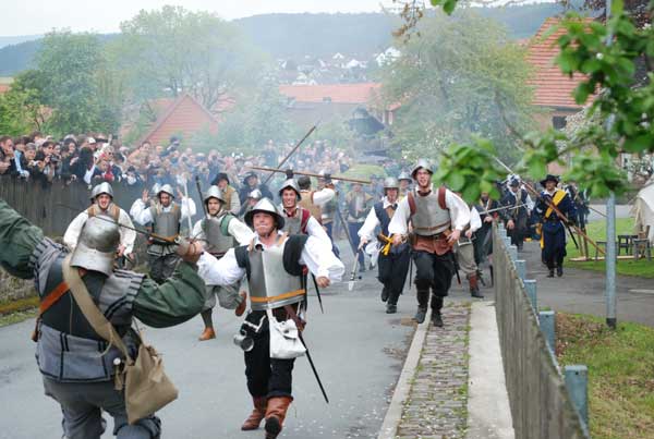 Schlacht um Landau und Historisches Rahmenprogramm beim Schützenfest 2013.