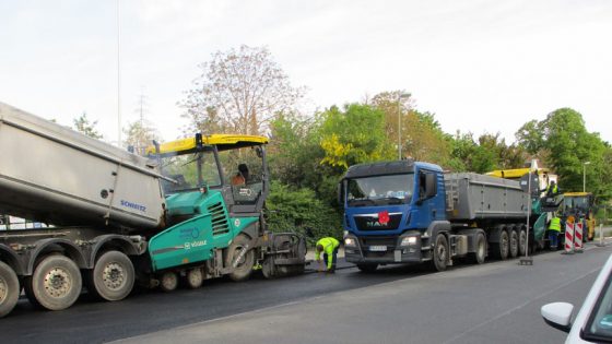 LKW´s auf Baustelle.